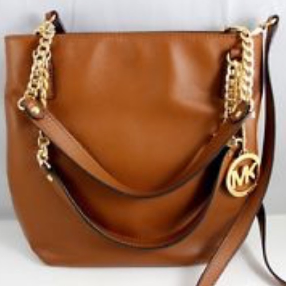 Michael Kors jet set chain medium messenger bag